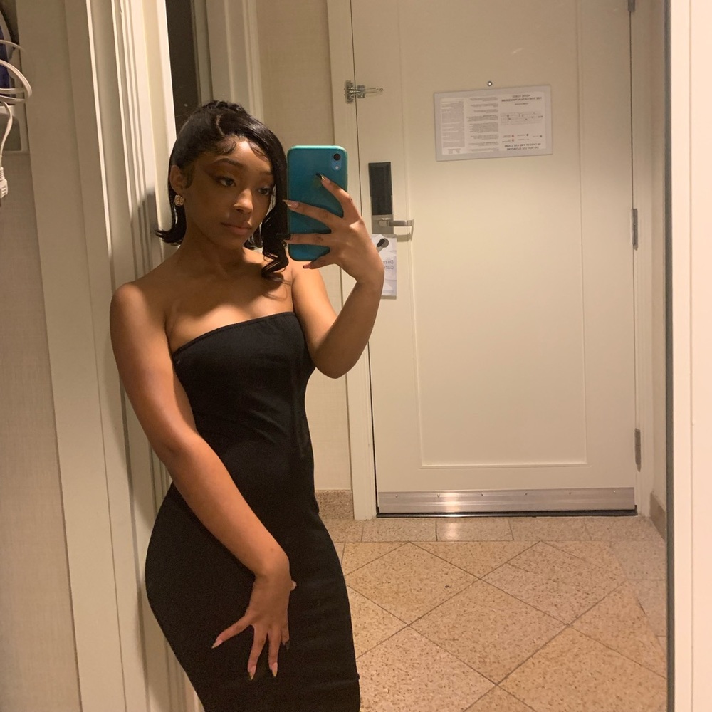 Meet your Posher, Shania